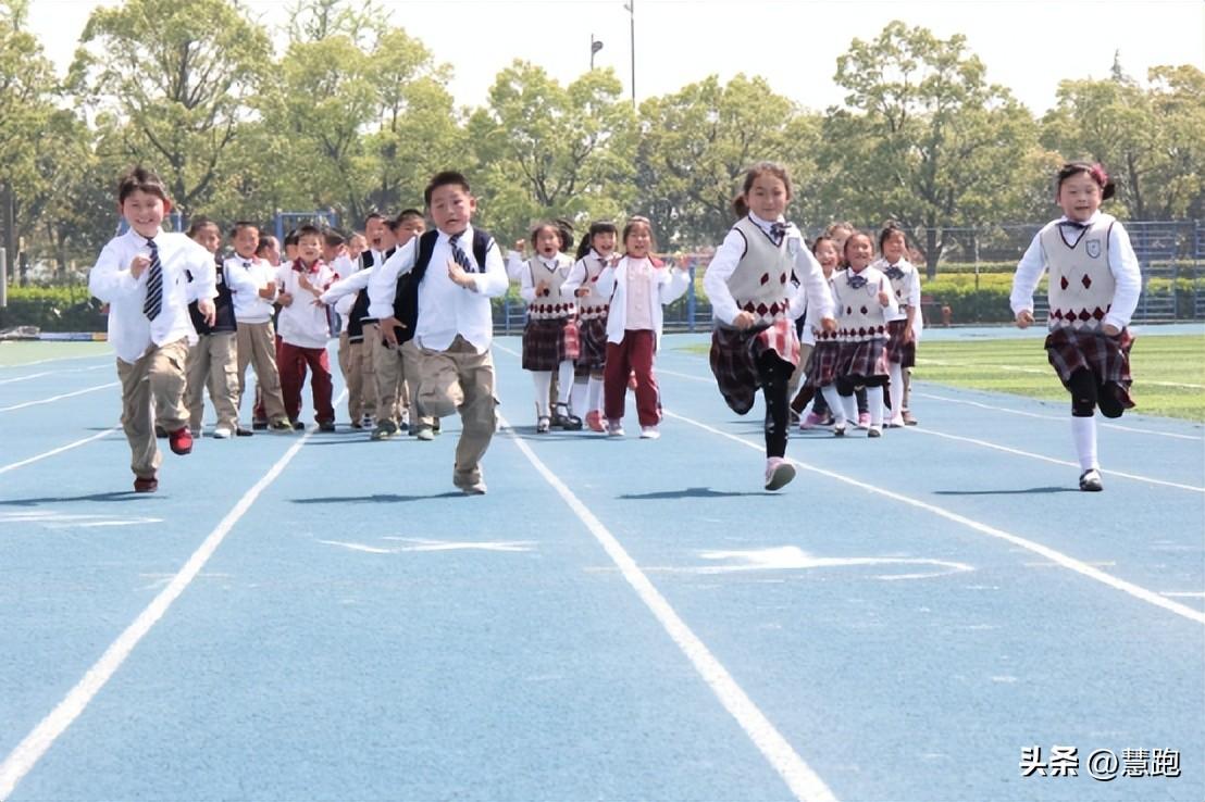 青少年女子游泳比赛视频_全国青少年游泳冠军_青少年女孩游泳冠军视频