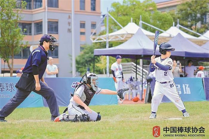 深圳学校最厉害的篮球队_篮球赛校园冠军深圳有几个_校园篮球冠军赛 深圳