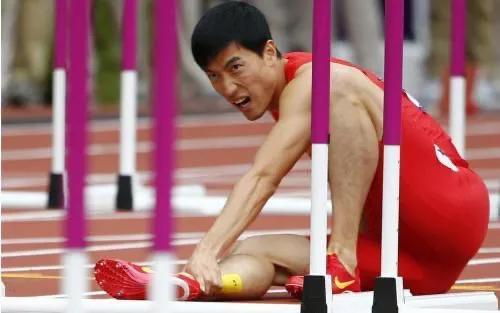 国家队跳高教练_跳高女选手_跳高冠军喜欢女教练吗